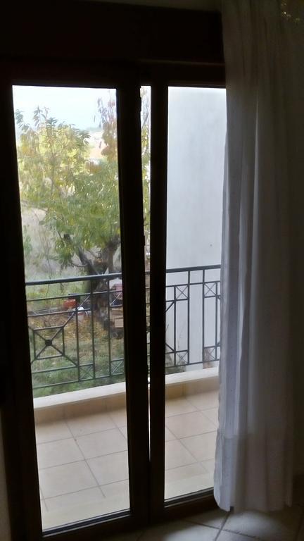 ניקיטי Natalia'S Apartments מראה חיצוני תמונה